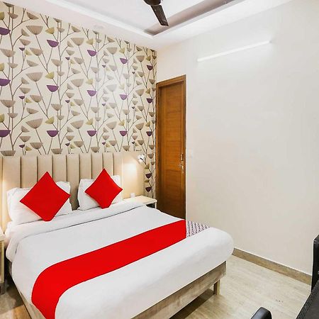 Hotel O Hotel Paradise Indraprastha Buitenkant foto