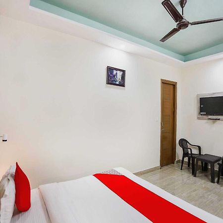 Hotel O Hotel Paradise Indraprastha Buitenkant foto