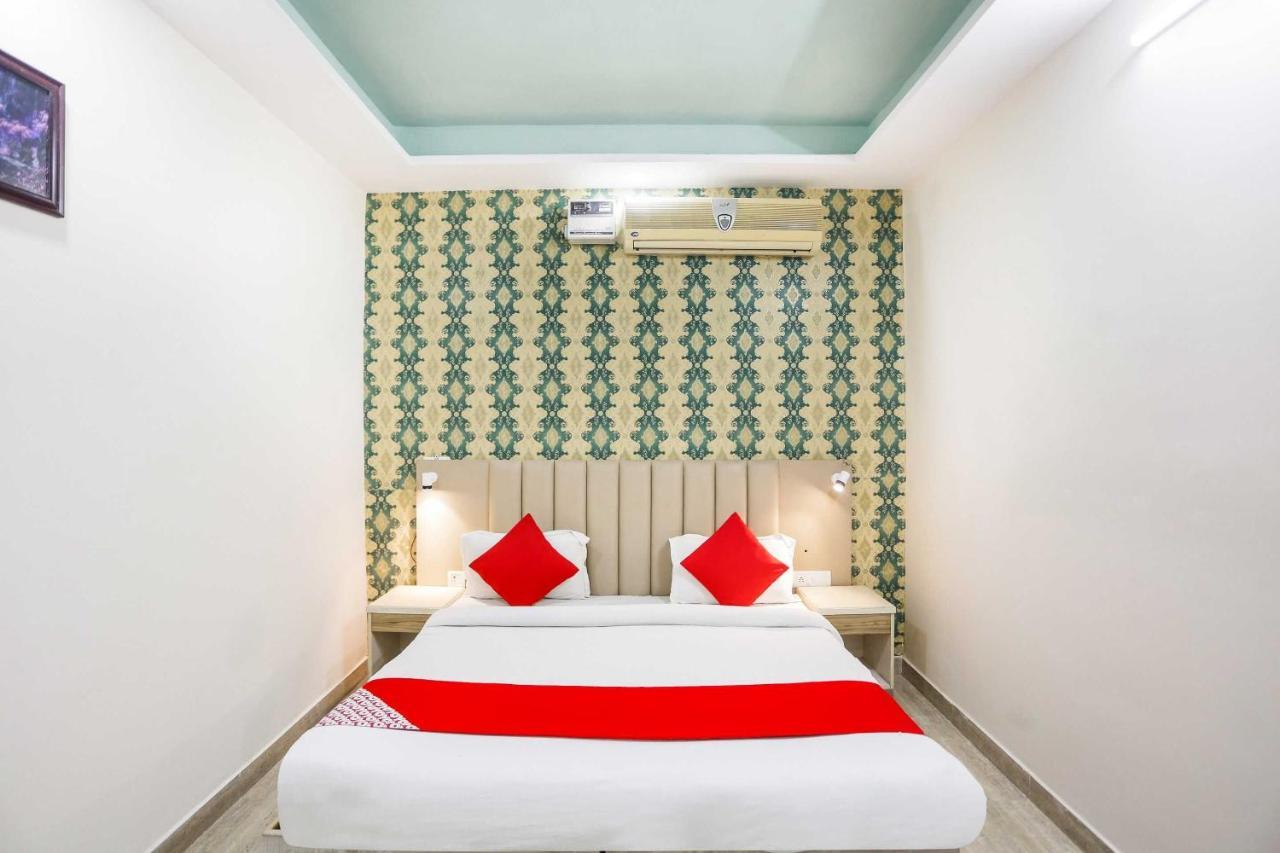 Hotel O Hotel Paradise Indraprastha Buitenkant foto
