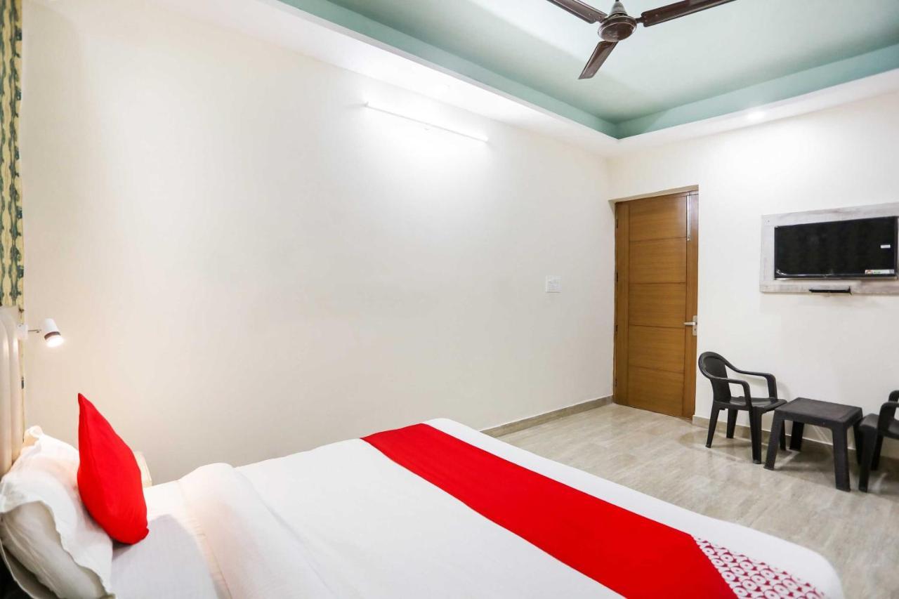 Hotel O Hotel Paradise Indraprastha Buitenkant foto