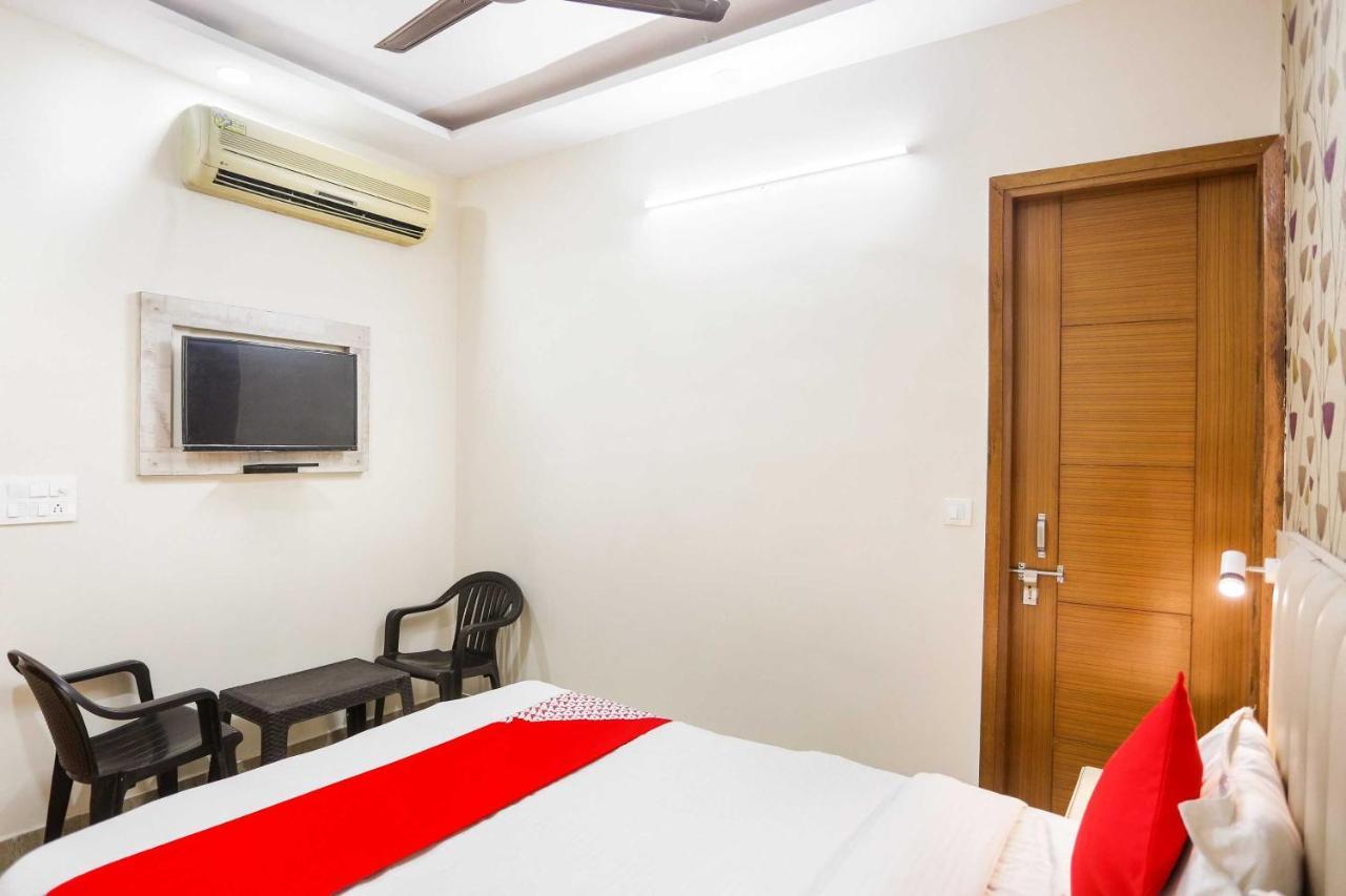 Hotel O Hotel Paradise Indraprastha Buitenkant foto