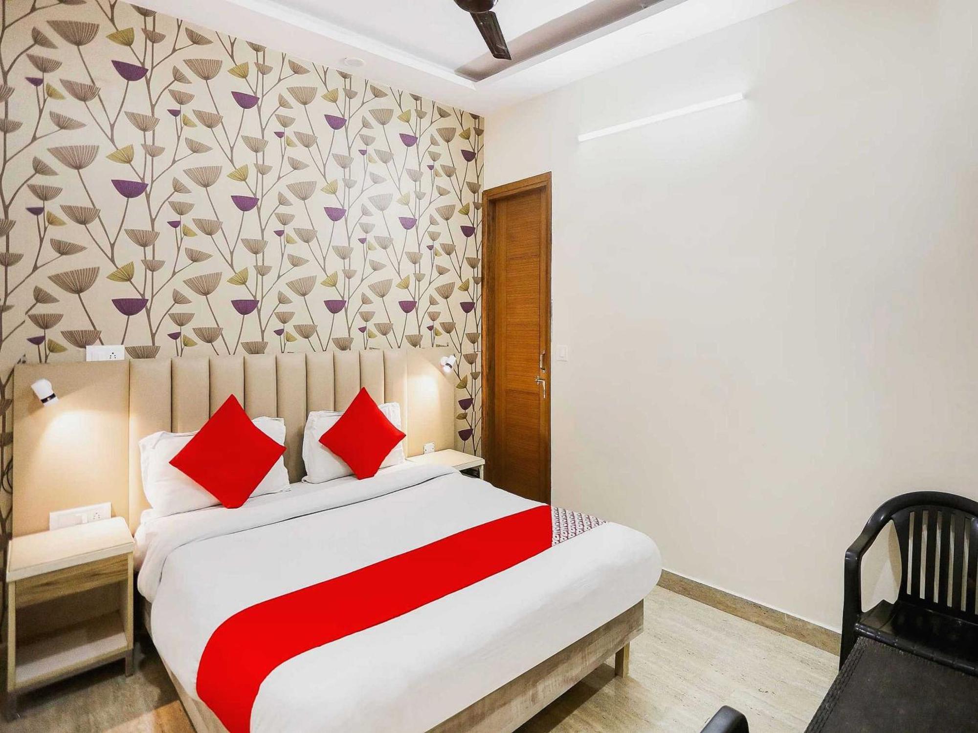 Hotel O Hotel Paradise Indraprastha Buitenkant foto
