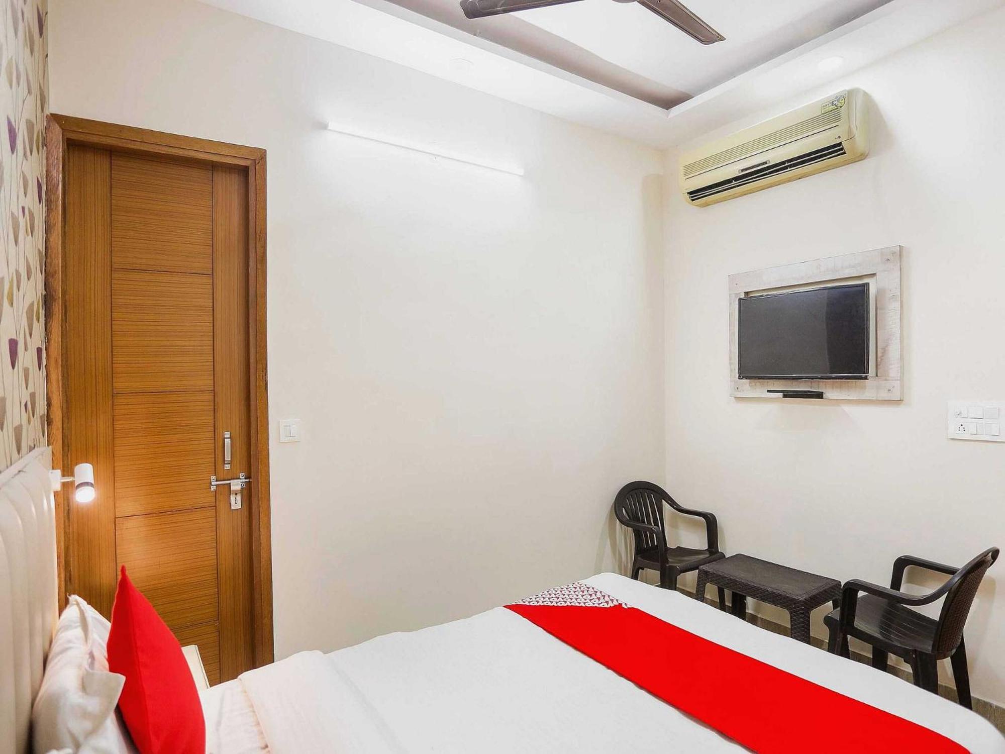 Hotel O Hotel Paradise Indraprastha Buitenkant foto
