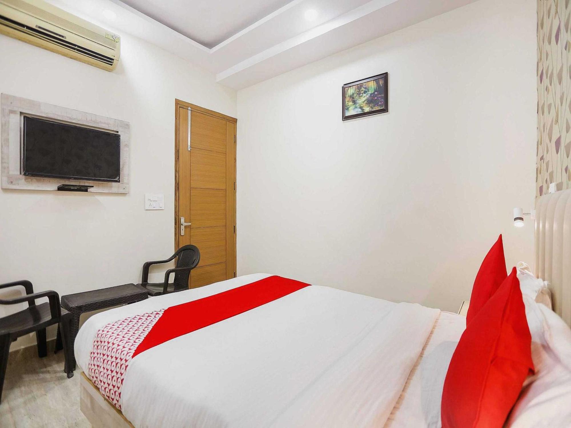 Hotel O Hotel Paradise Indraprastha Buitenkant foto