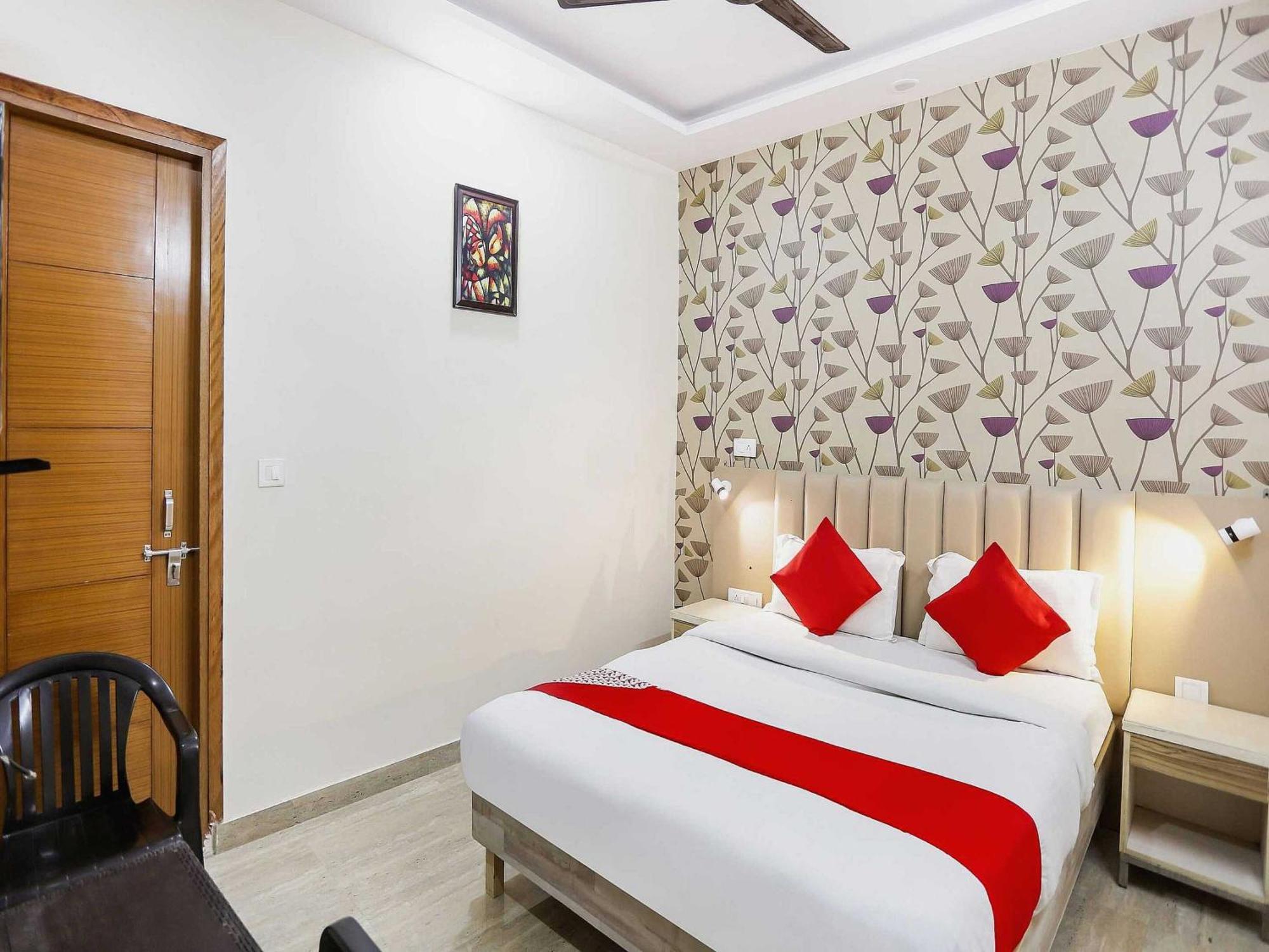 Hotel O Hotel Paradise Indraprastha Buitenkant foto
