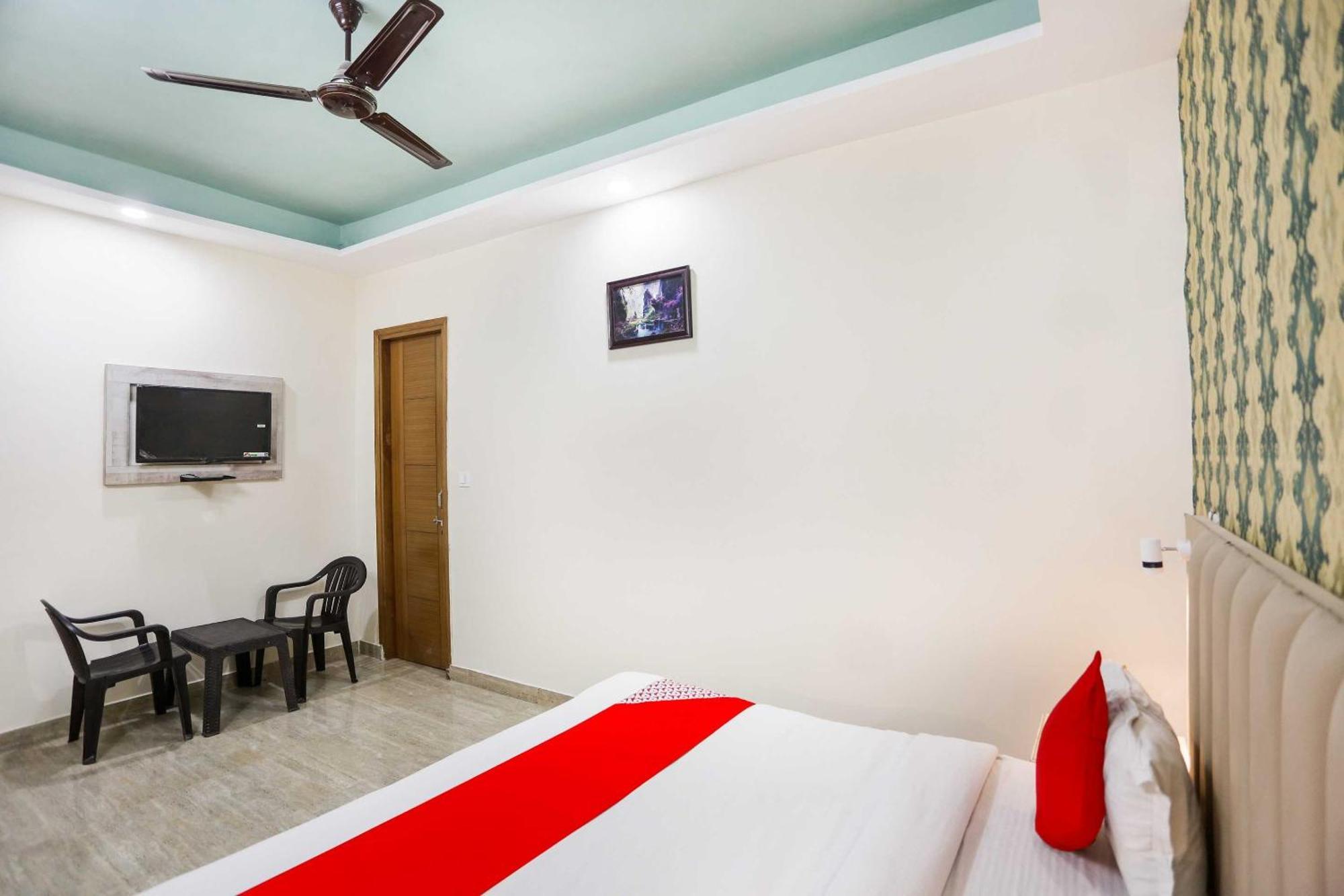 Hotel O Hotel Paradise Indraprastha Buitenkant foto